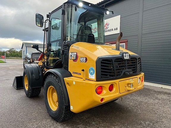 CAT 908 -23 NextGen 40Km/h Mktutr 2 of 12