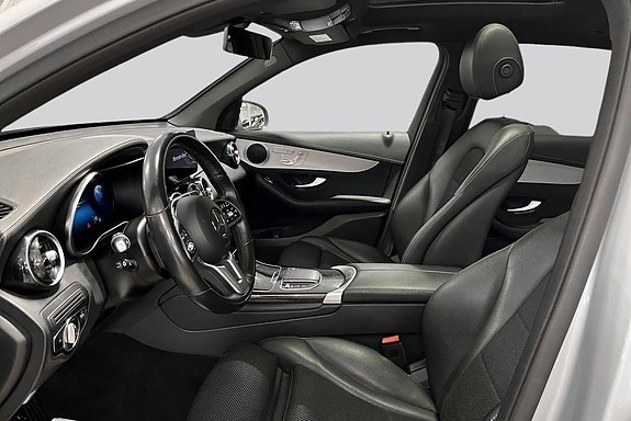 Mercedes-Benz GLC 300 de 8 of 14