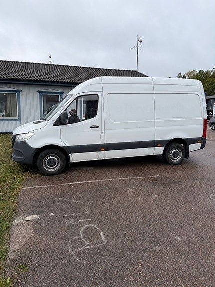 Mercedes-Benz Sprinter 317 2 of 11
