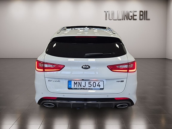 Kia Optima 4 of 25