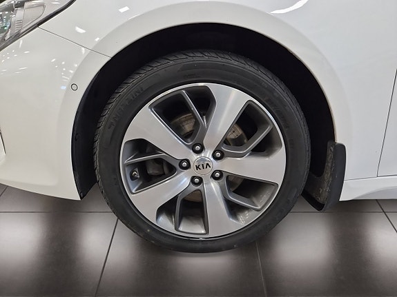 Kia Optima 9 of 25