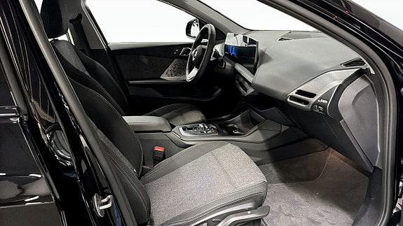 BMW 120i 3 of 9