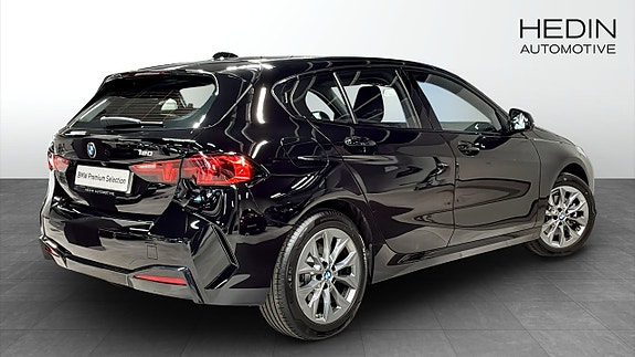 BMW 120i 2 of 9