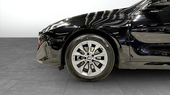 BMW 120i 9 of 9