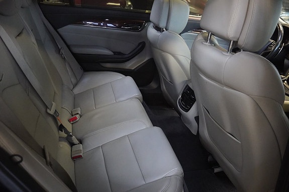 Cadillac CTS 8 of 9