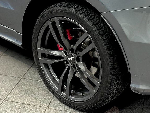 Audi SQ5 10 of 26