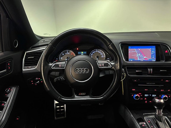 Audi SQ5 14 of 26