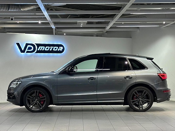 Audi SQ5 2 of 26