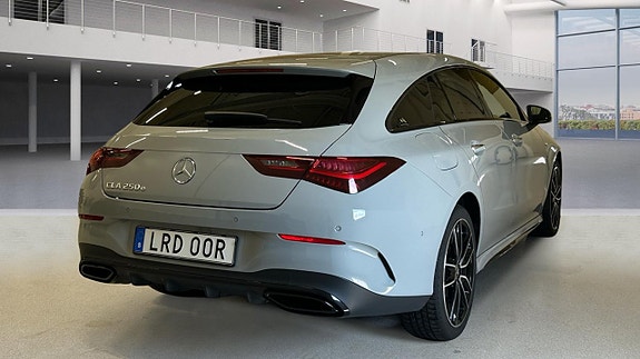 Mercedes-Benz CLA250 e 3 of 6