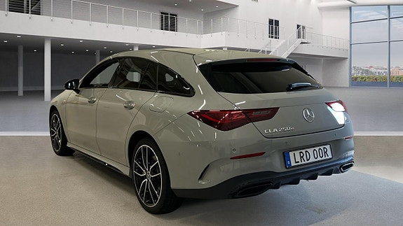 Mercedes-Benz CLA250 e 5 of 6