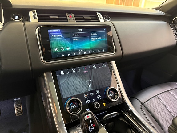 Land Rover Range Rover Sport 13 of 21