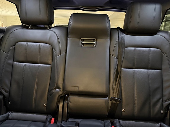 Land Rover Range Rover Sport 16 of 21