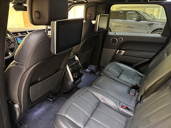 Land Rover Range Rover Sport 17 of 21