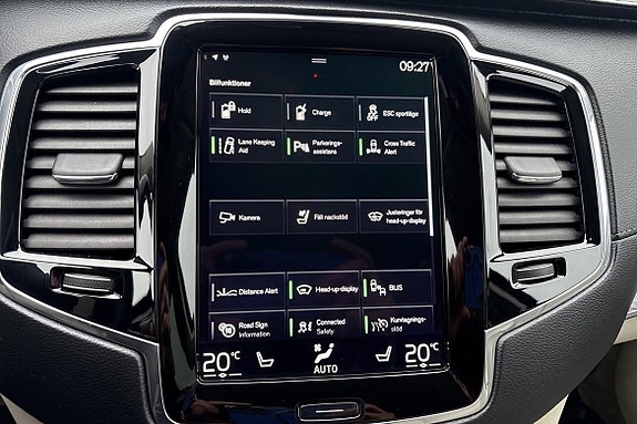 Volvo XC90 25 of 30