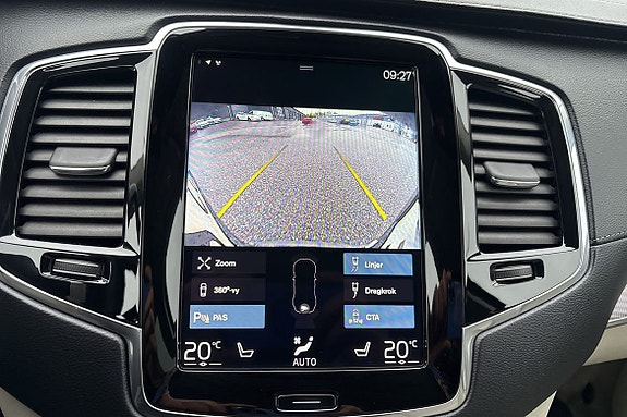 Volvo XC90 23 of 30