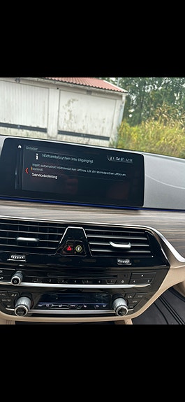 BMW 530i 9 of 11