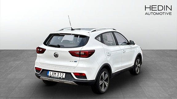 MG ZS EV 2 of 9