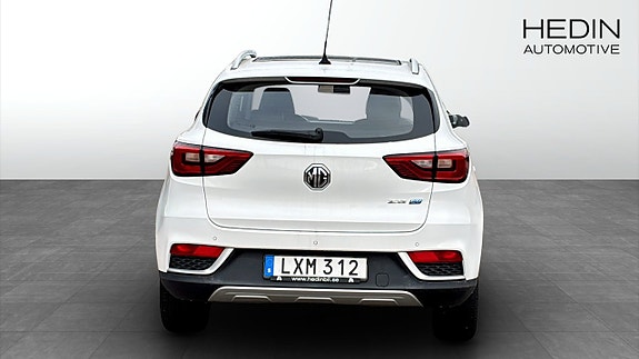 MG ZS EV 7 of 9