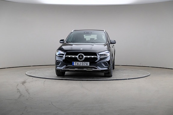 Mercedes-Benz GLA 250 e 3 of 24