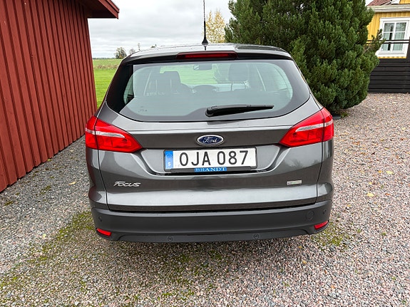 Ford Focus 4 of 9