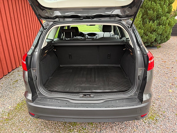 Ford Focus 5 of 9