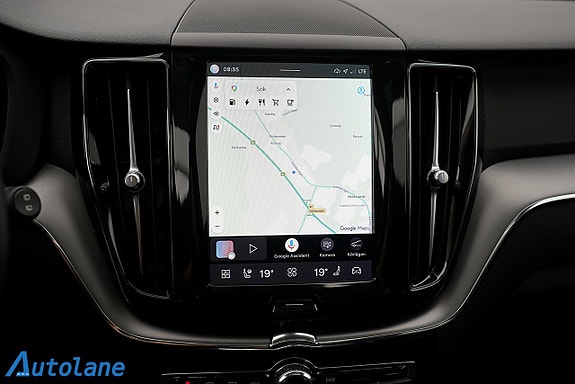 Volvo XC60 23 of 30