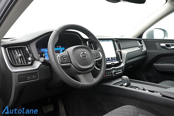 Volvo XC60 12 of 30