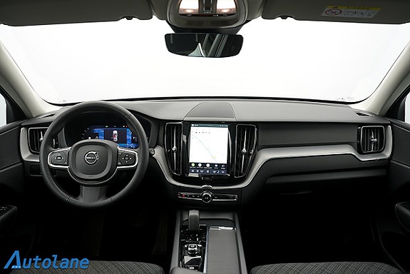 Volvo XC60 13 of 30