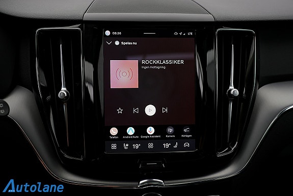 Volvo XC60 25 of 30