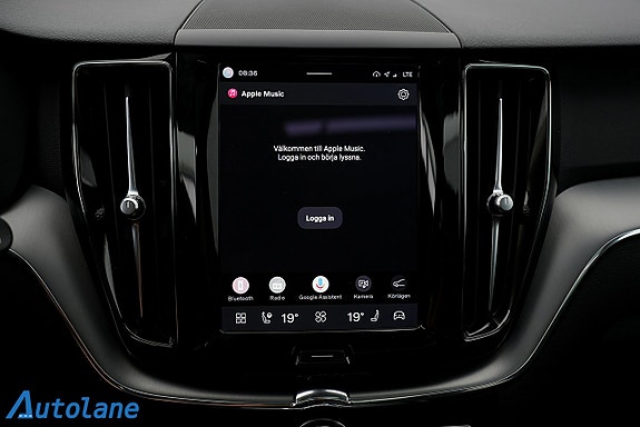 Volvo XC60 26 of 30