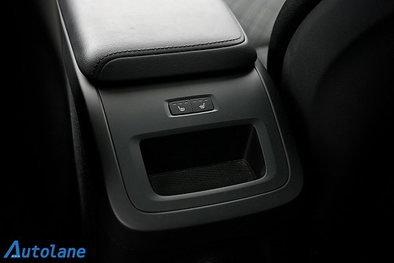 Volvo XC60 29 of 30