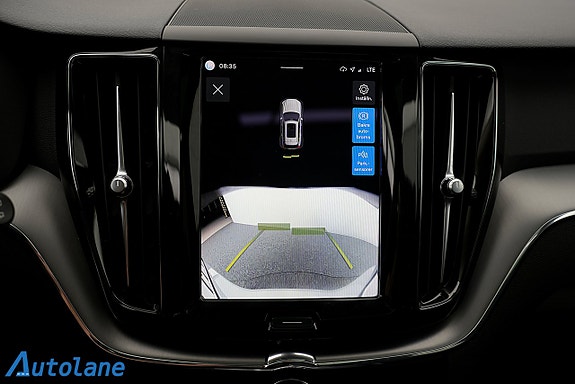 Volvo XC60 24 of 30