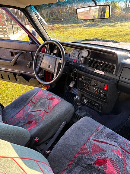 Volvo 240 7 of 10