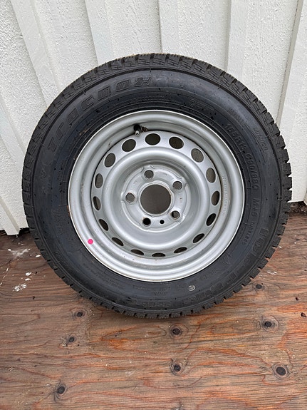 Product image 1 of 2