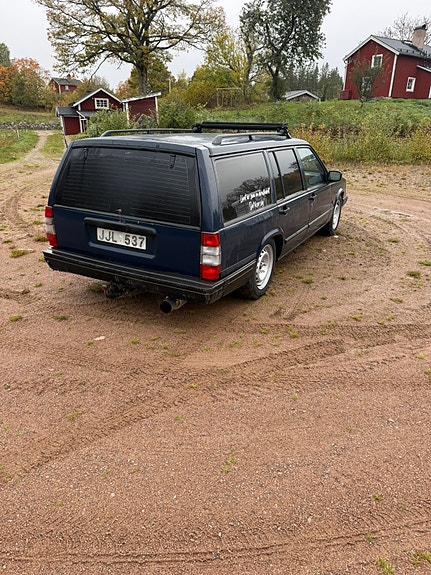 Volvo 940 3 of 5