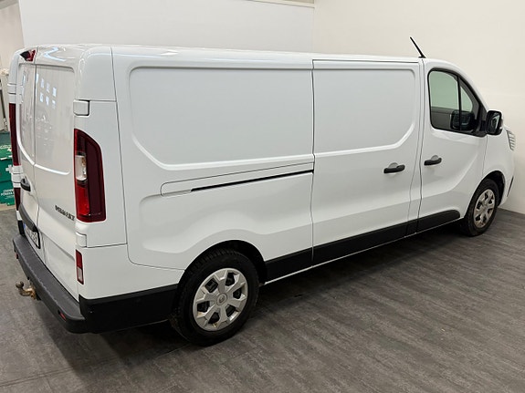 Renault Trafic 6 of 13