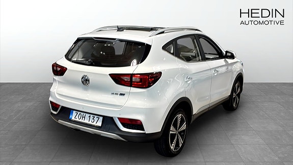 MG ZS EV 2 of 9
