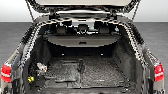 Mercedes-Benz E 220 d 10 of 21