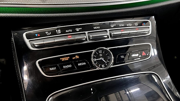 Mercedes-Benz E 220 d 15 of 21