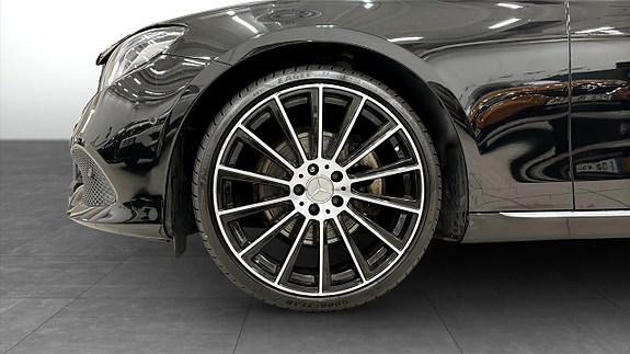 Mercedes-Benz E 220 d 9 of 21