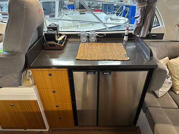 Marex 360 - 2020 - Volvo Penta D6-400 (Förmedling) 6 of 12