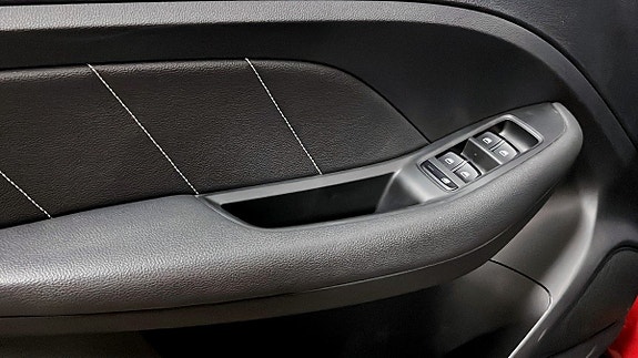 MG ZS 11 of 13
