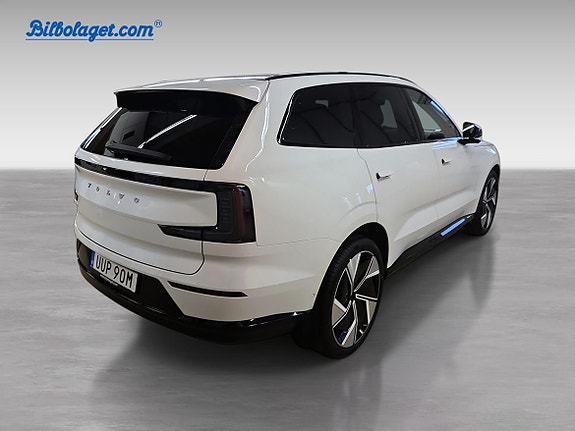 Volvo EX90 5 of 11