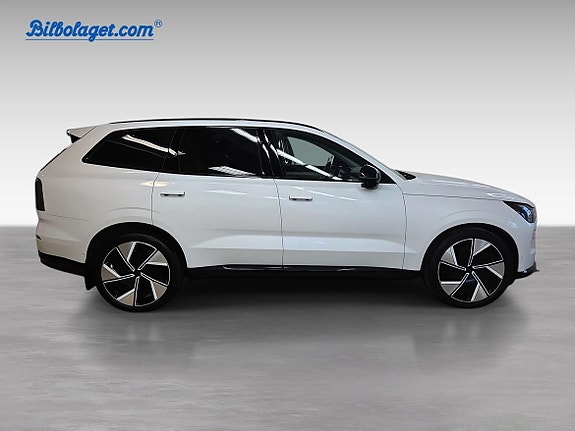 Volvo EX90 4 of 11