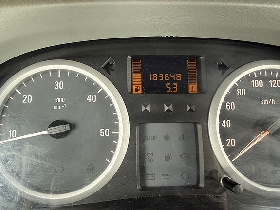 Opel Vivaro 8 of 10