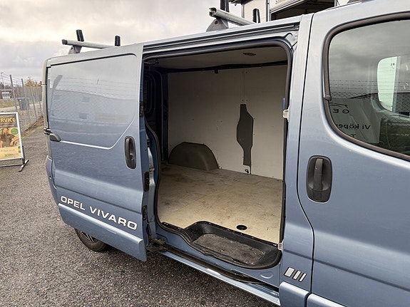 Opel Vivaro 6 of 10
