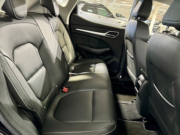 MG ZS EV 8 of 14