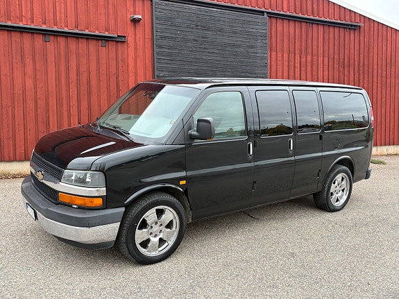 Chevrolet Express 8 of 20