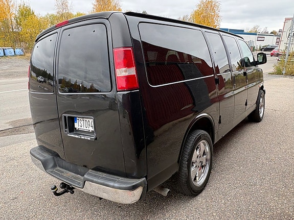 Chevrolet Express 5 of 20