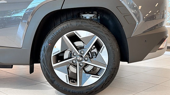 Hyundai Tucson 6 of 12